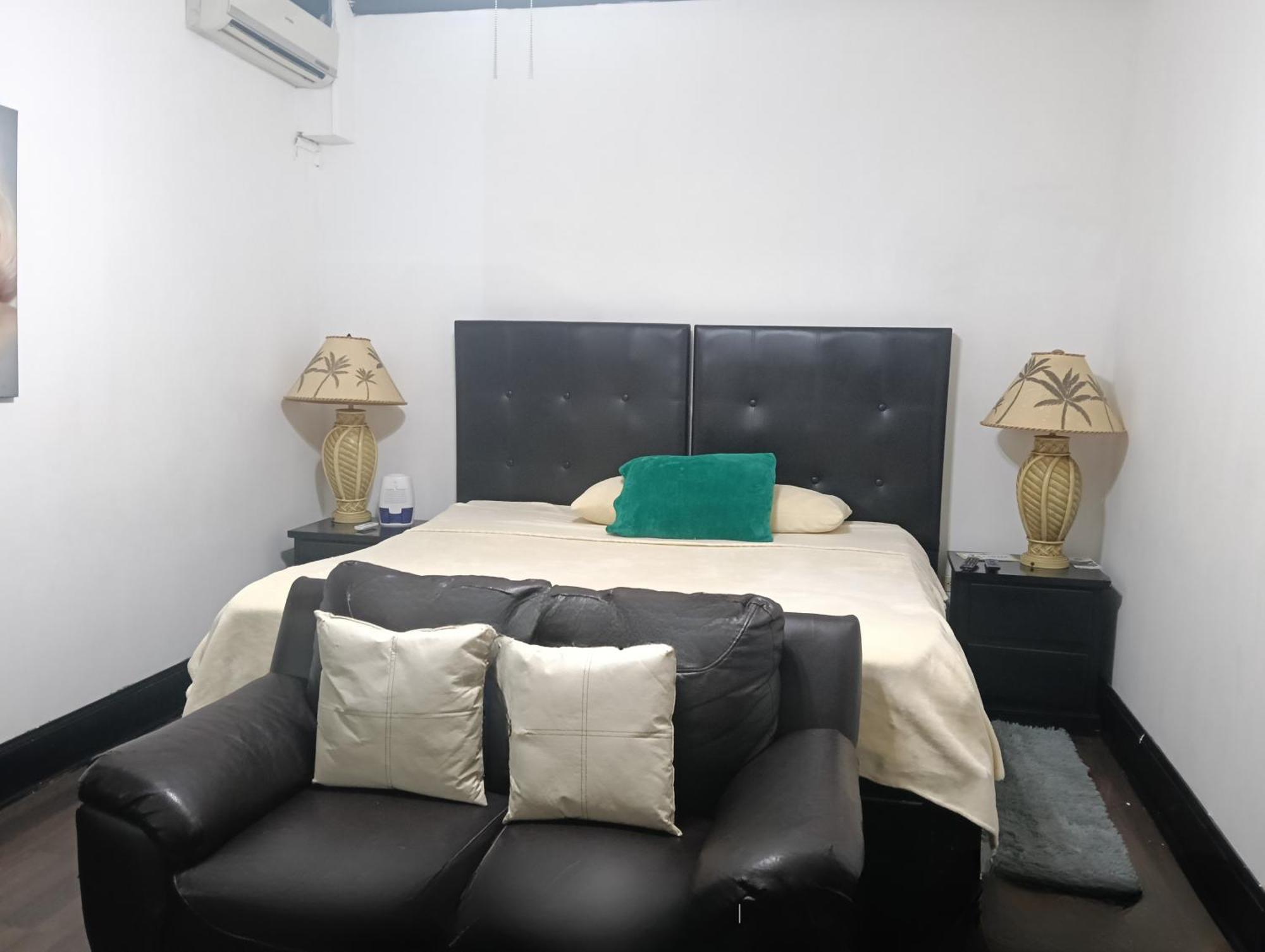 Hotel Garcias Suites, Linares Exterior photo
